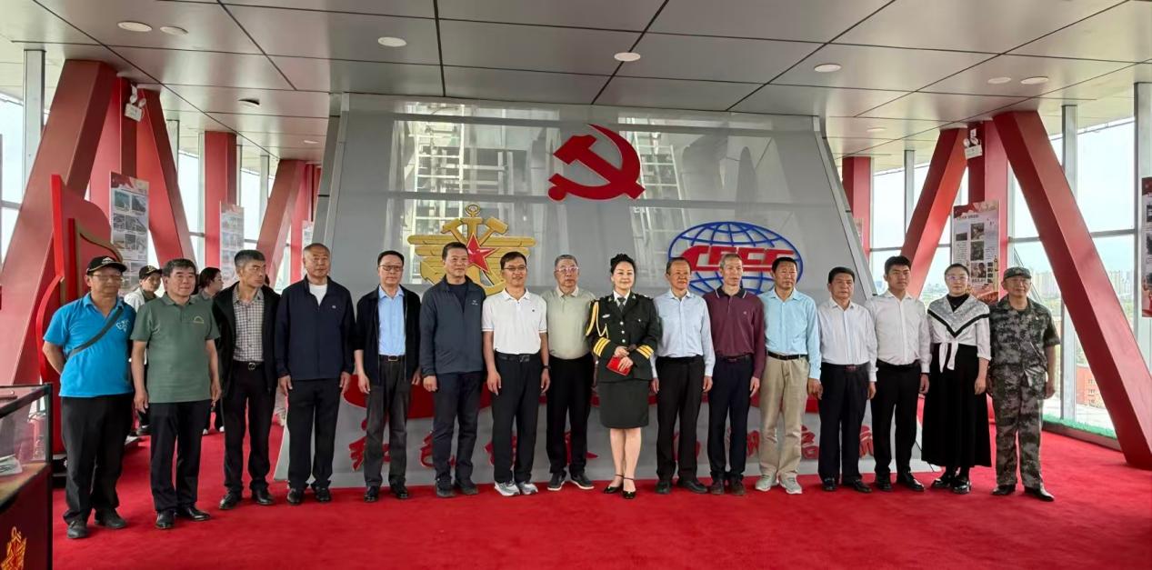 哈爾濱市鐵道兵紀念館紅色教育研學基地正式揭牌