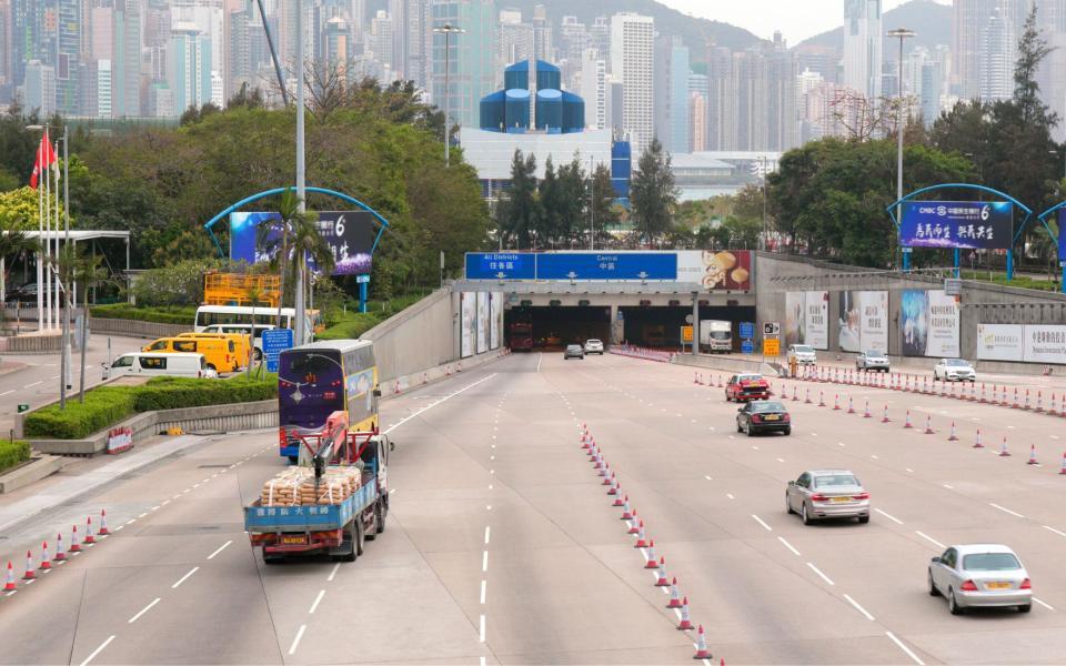 陳恒鑌：倡強制安裝監測系統推廣至新登記私家車及商用車