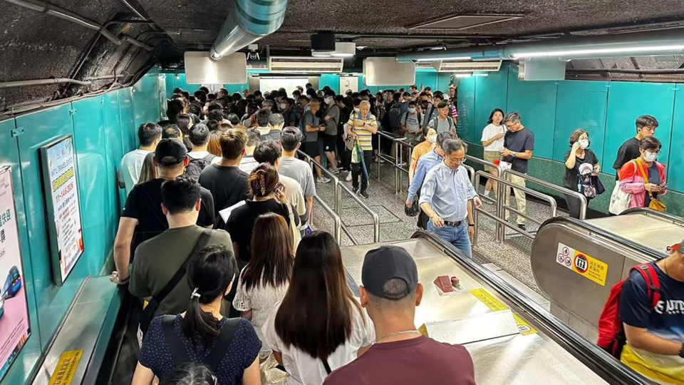 追蹤報道｜港鐵將軍澳線服務逐步回復正常