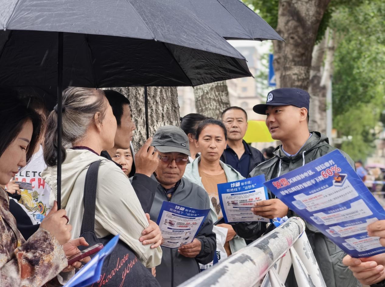為夢助力！哈市呼蘭警方以藏藍堅守護航學子高考逐夢之路