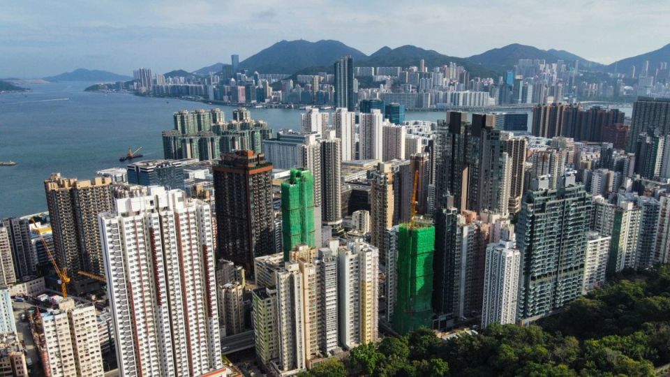 【港樓】中原：首5個月大手成交量升1.2倍 發展商加價6月總成交或回落三成 
