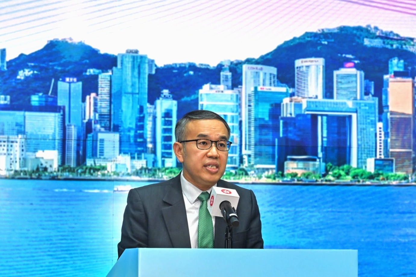 許正宇：亞投行與亞行可擴大在港發行綠色債券規模及種類