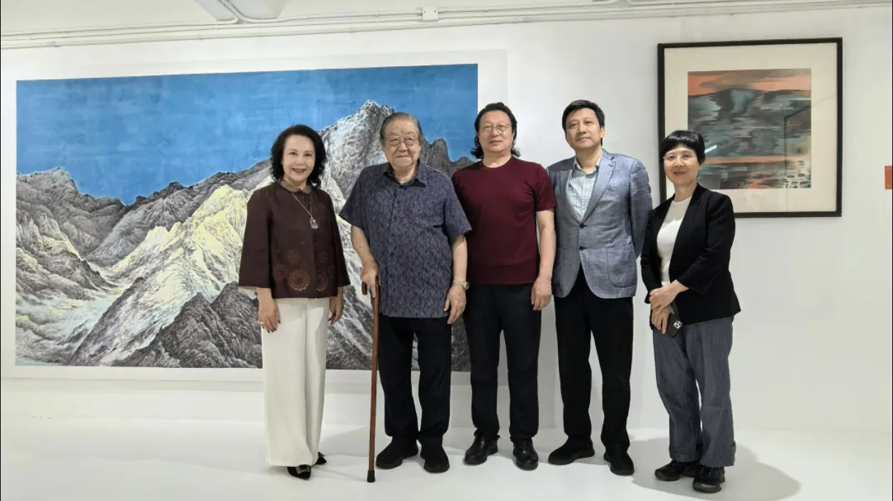 有片丨香港中文大學原校長、中國國際水墨學會名譽主席金耀基先生一行蒞臨境・美術館參觀趙之境作品展