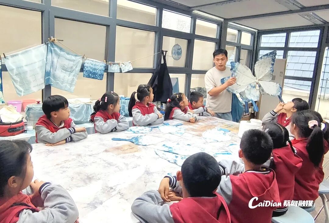 蔡甸青年教師斬獲湖北省美術教學能力全能一等獎