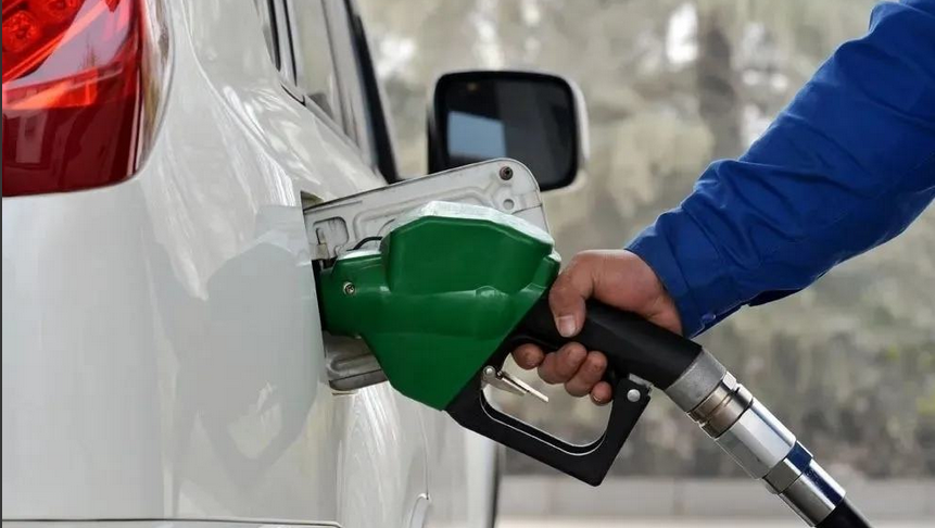 國內成品油價格明晚調整 機構預測：車主加滿一箱油將少花25元