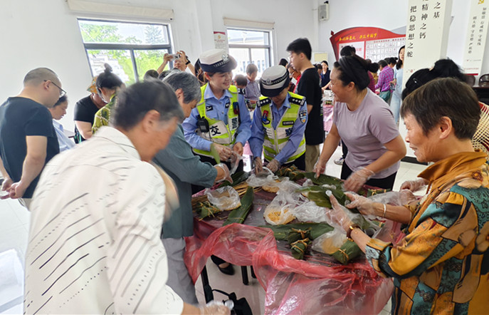皖黟縣碧陽鎮：端午粽香飄滿園，掃黃打非入民心
