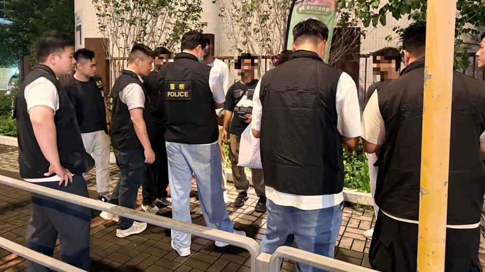警方全港打擊暴力罪案及三合會活動 拘捕116人 最小16歲