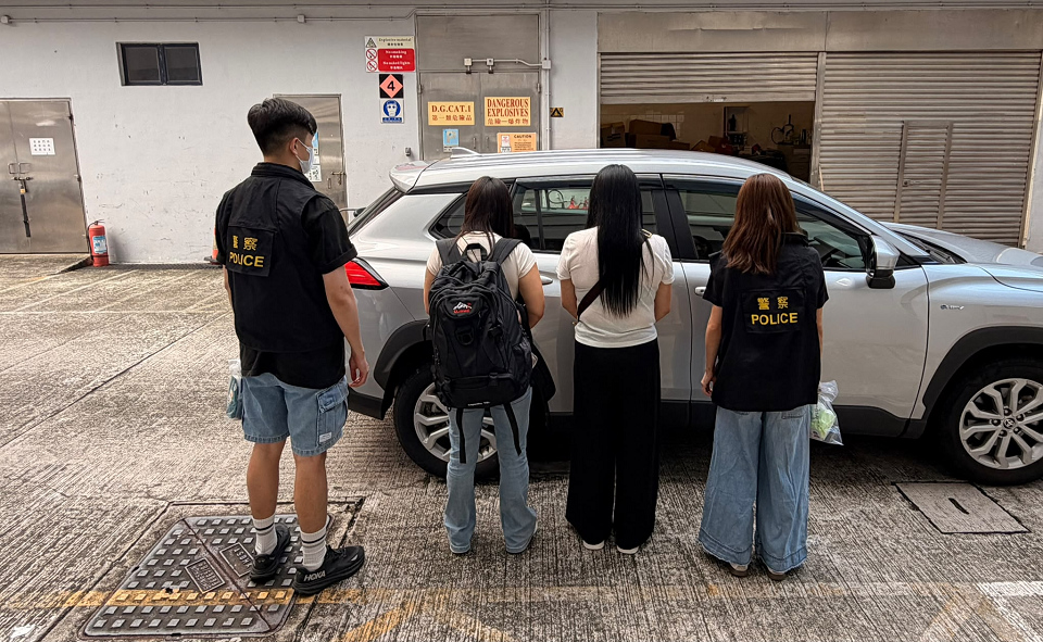 警方荃灣掃黃拘兩內地女明日提堂