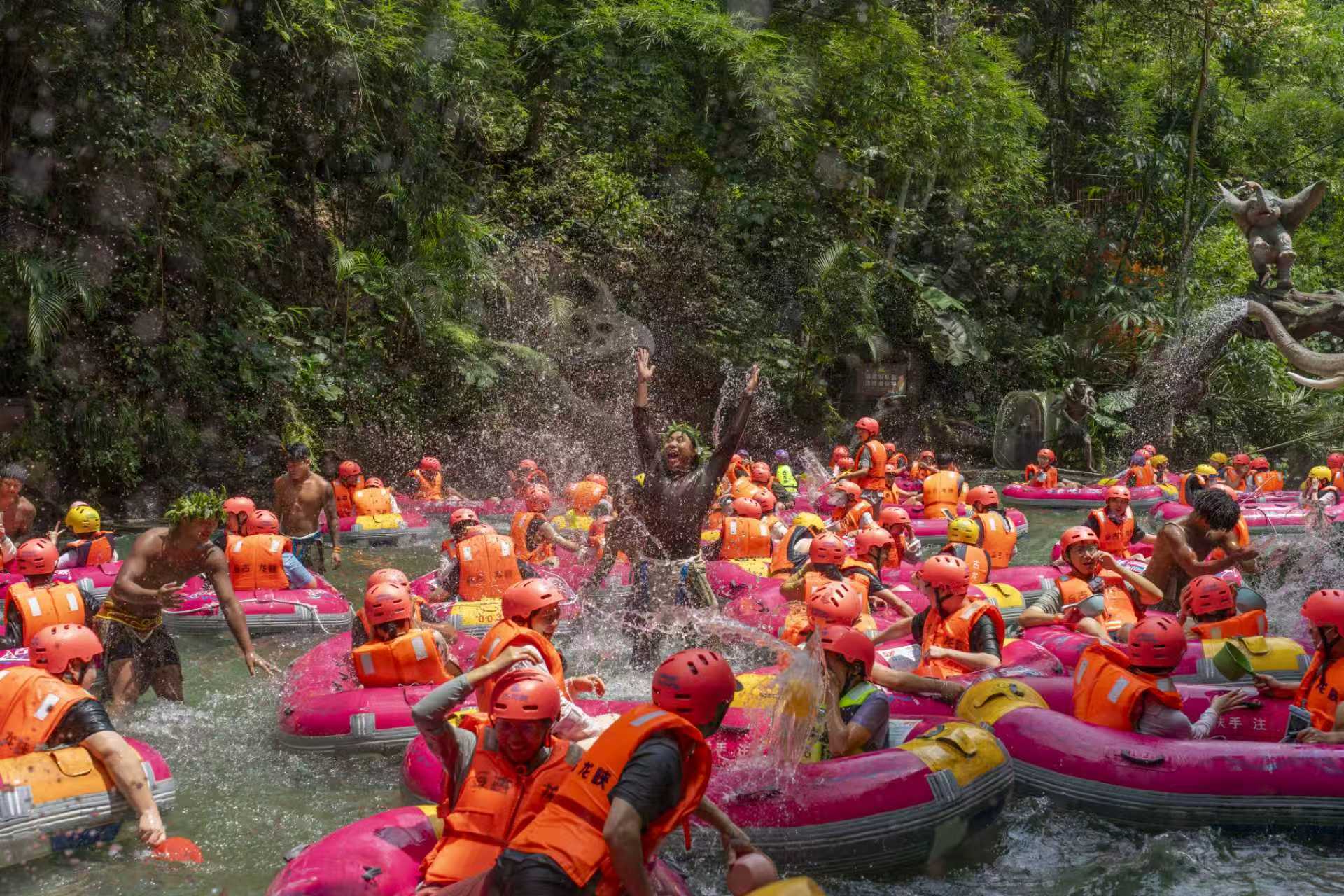 端午假期文旅熱力爆棚  古龍峽成港人北上親水度假熱門目的地