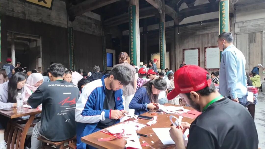 皖黟縣：端午熱度不減 非遺體驗受捧