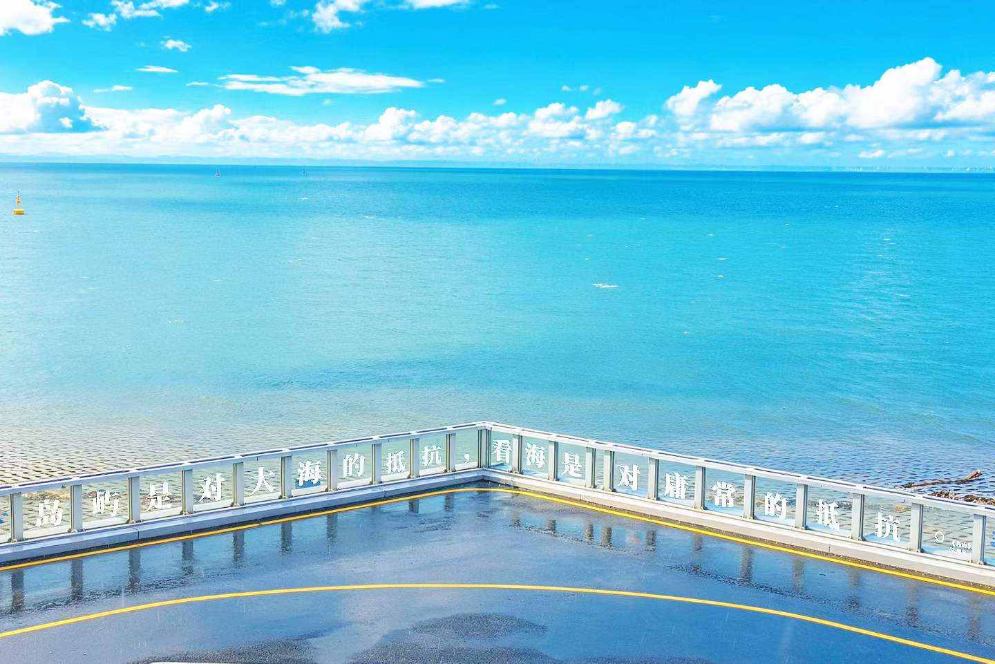 在世界級工程上寫詩 朱增光詩歌展亮相深中通道西人工島