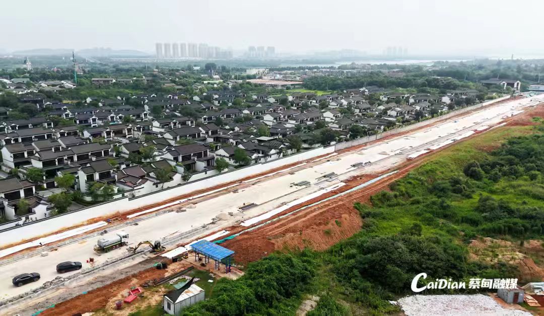 搶抓施工黃金期 蔡甸天星大道東段加快建設 完善文嶺科創片區交通脈絡