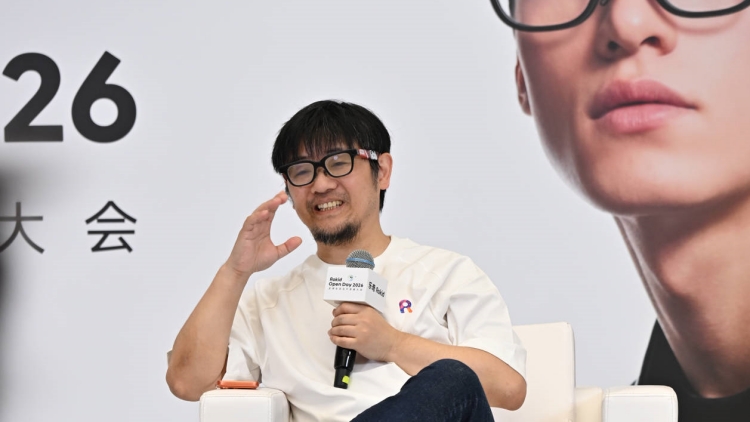 「黑莓」向「iPhone」臨躍點 世界盃「網紅」樂奇憑何踢出全品類銷冠？