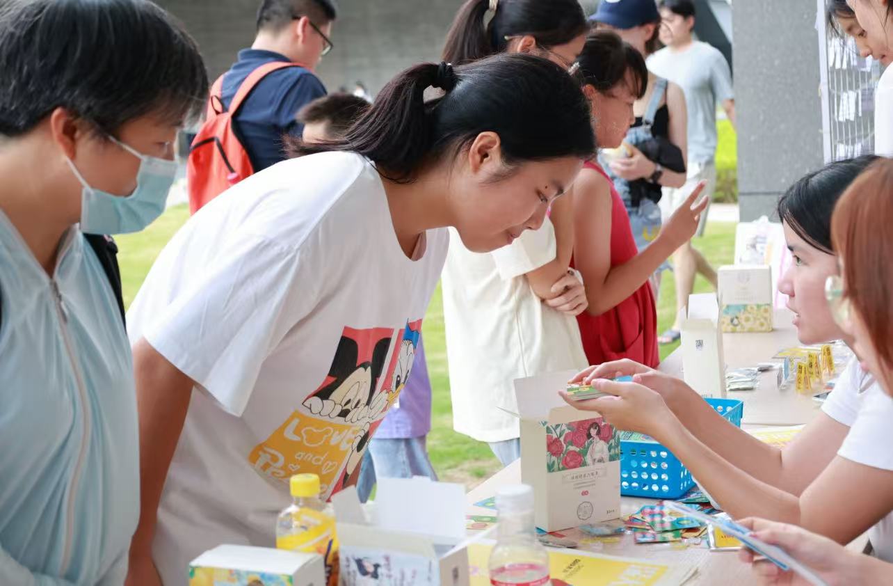 深圳大學2026年校園開放日吸引數萬人沉浸式探校