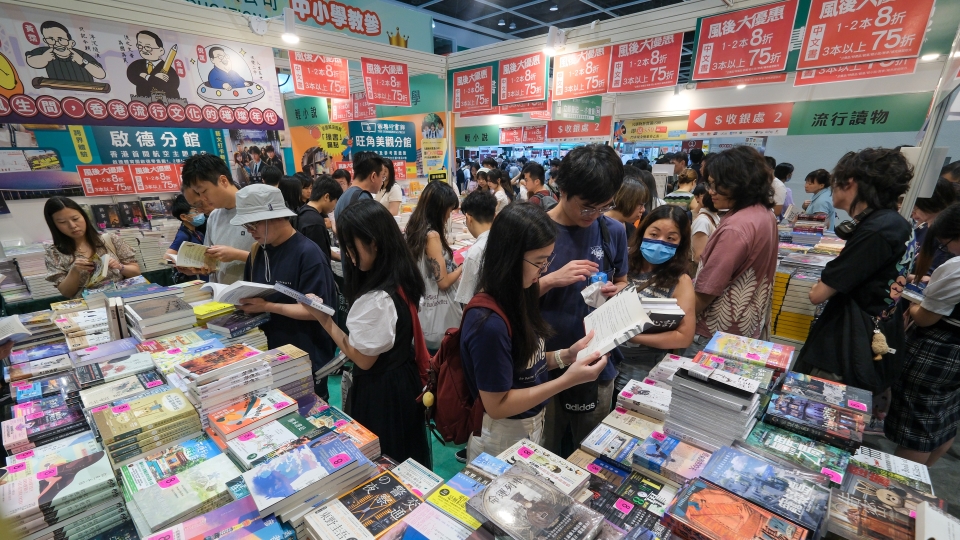 劉震雲、許子東書展講座反應熱烈 大會安排更大場地及更多名額