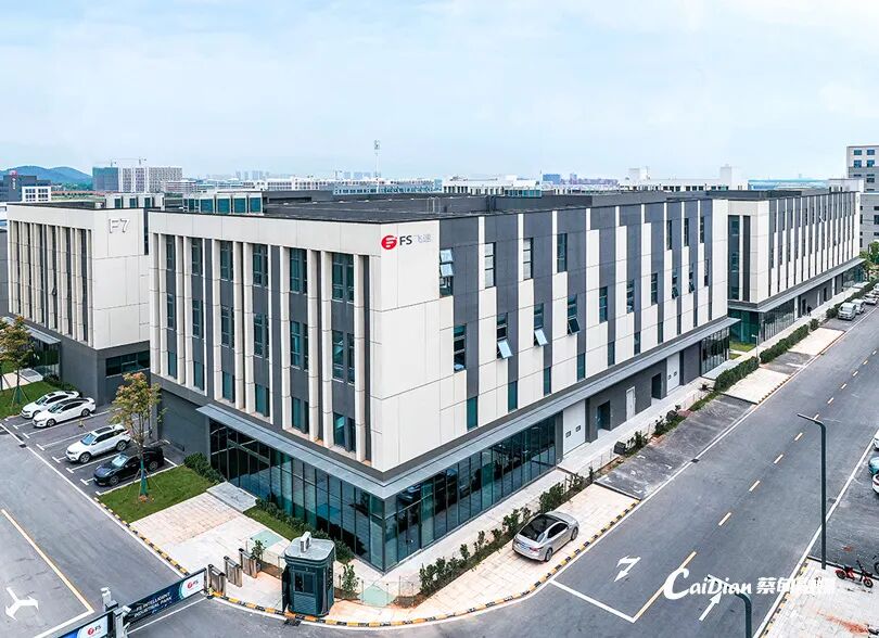 數智賦能擴產增效 蔡甸光通信企業四年產值增長八倍 打造全球交付核心樞紐