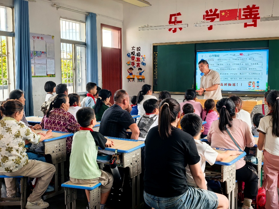 皖黟縣柯村鎮：多措護航學生假期平安