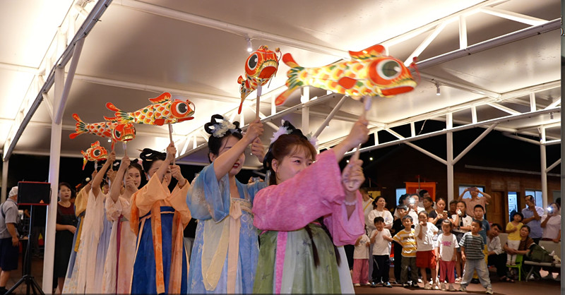 有片丨黃山旅遊：太平湖暑期夜遊活動來啦