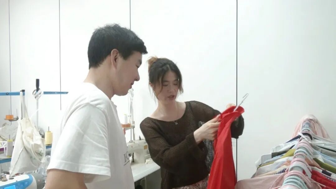 歸雁築夢織新衣 返鄉創業者吳芬打造天門服裝電商標桿