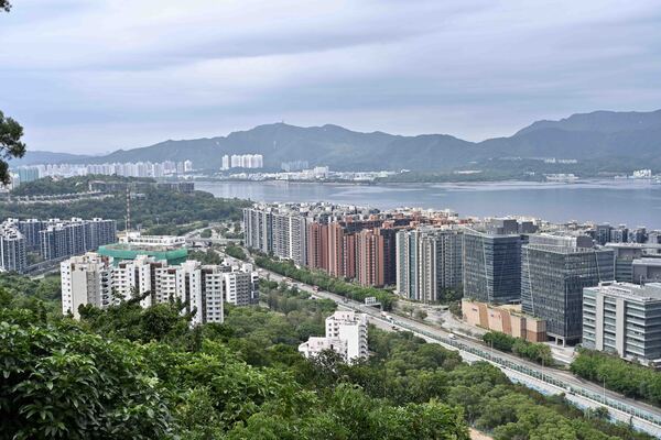 甯漢豪：批兩幅地予港鐵建私樓 足以支援白石角項目開支