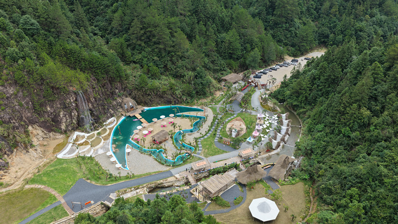 皖休寧嶺南：「礦野秘境」瀑布咖啡營地揭開面紗