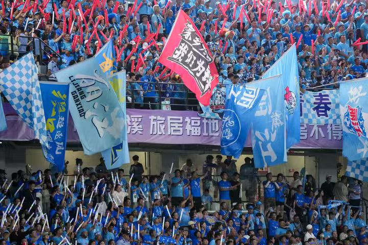 2025/2026賽季「滇超聯賽」落幕 麗江隊18戰全勝奪冠