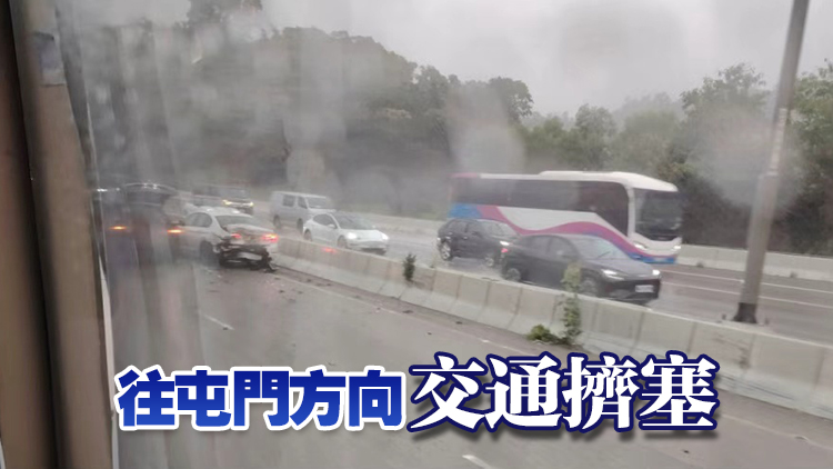 受紅雨影響 屯門公路兩小時內至少3宗車禍