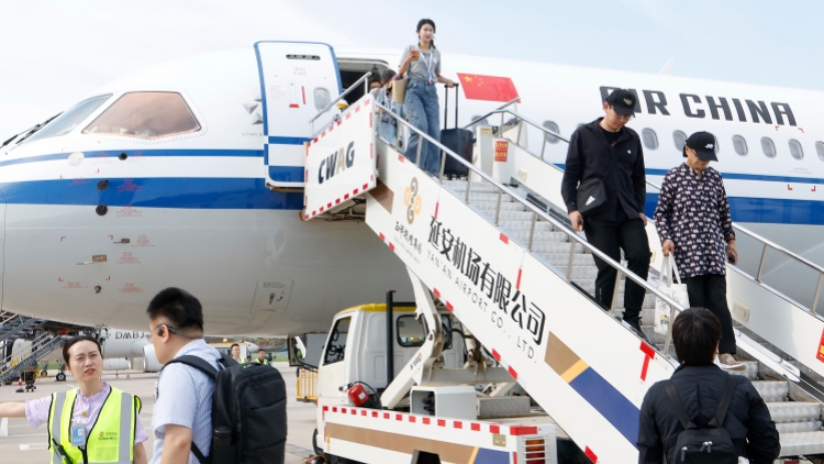上半年中國民航全行業完成旅客運輸量3.8億人次