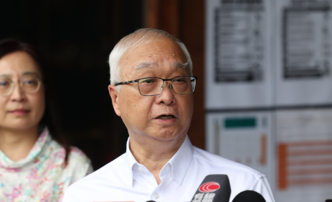 謝展寰明赴青海訪問 考察綠色能源及生態保育