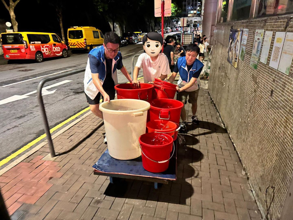 筲箕灣食水供應陸續恢復正常 水中含氣泡屬正常市民無需擔心