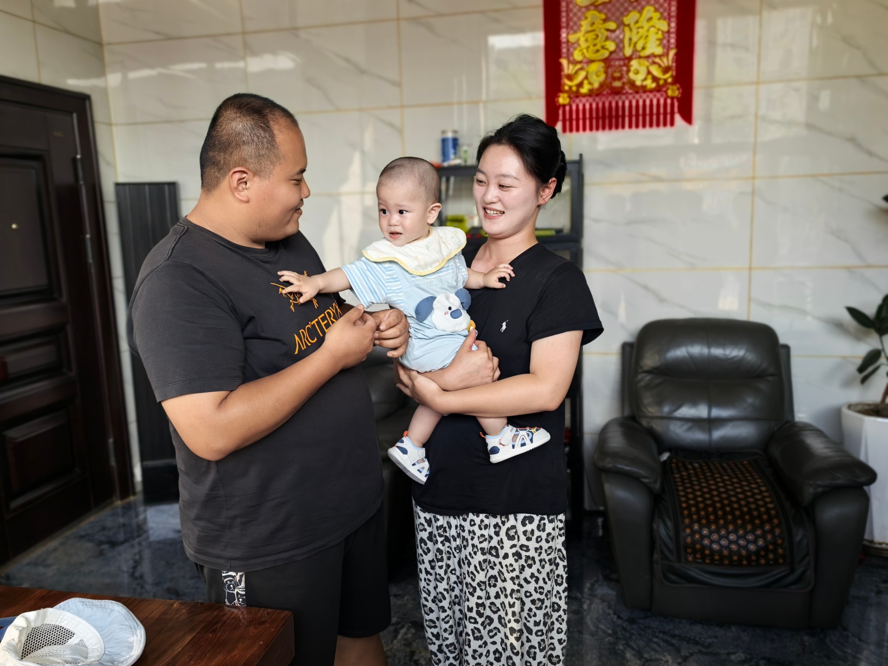 四千里山河赴患難 黑龍江寶清夫妻以微光暖南疆——寶清縣誌願者馬可欣、吳振興夫婦跨省馳援廣西洪災清淤紀實