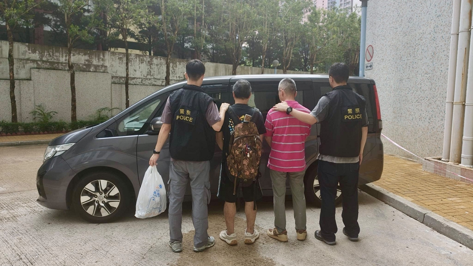 警方東九龍打擊黑工 突擊搜查多個罪案黑點拘17人