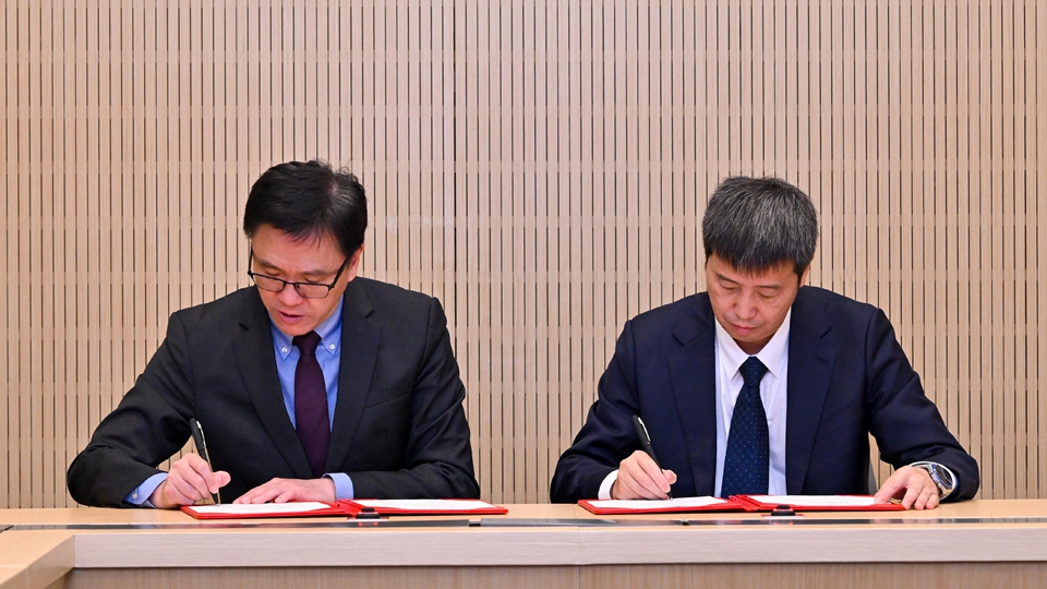 港府與工信部簽署協議 推進共建製造業創新中心