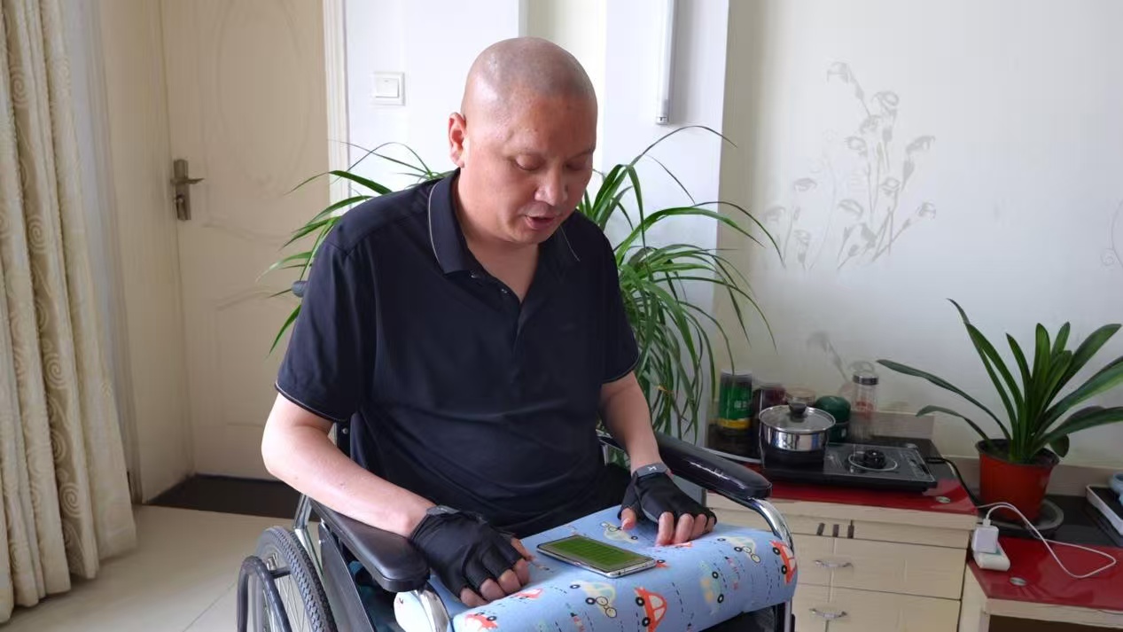 河南襄城輪椅上的「貝多芬」：扼住命運的咽喉  50首歌寫盡不屈人生