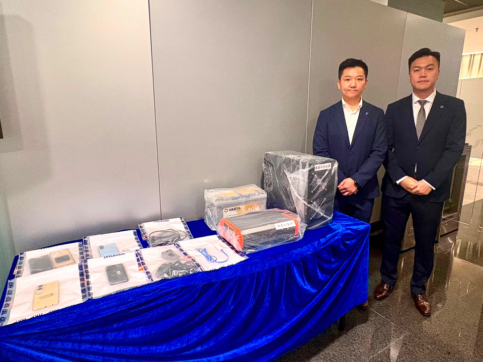 有片〡警方打擊偽基站釣魚短訊集團 拘兩男涉16宗案