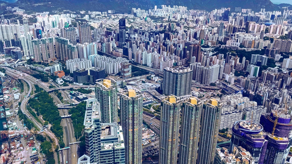 【名家指點】企業與資金湧港  核心區甲廈看升