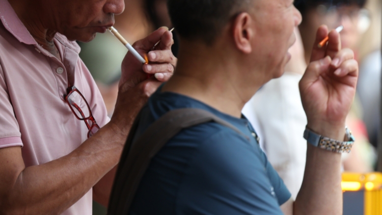 香港地盤禁煙約兩周，共發出36張定額罰單