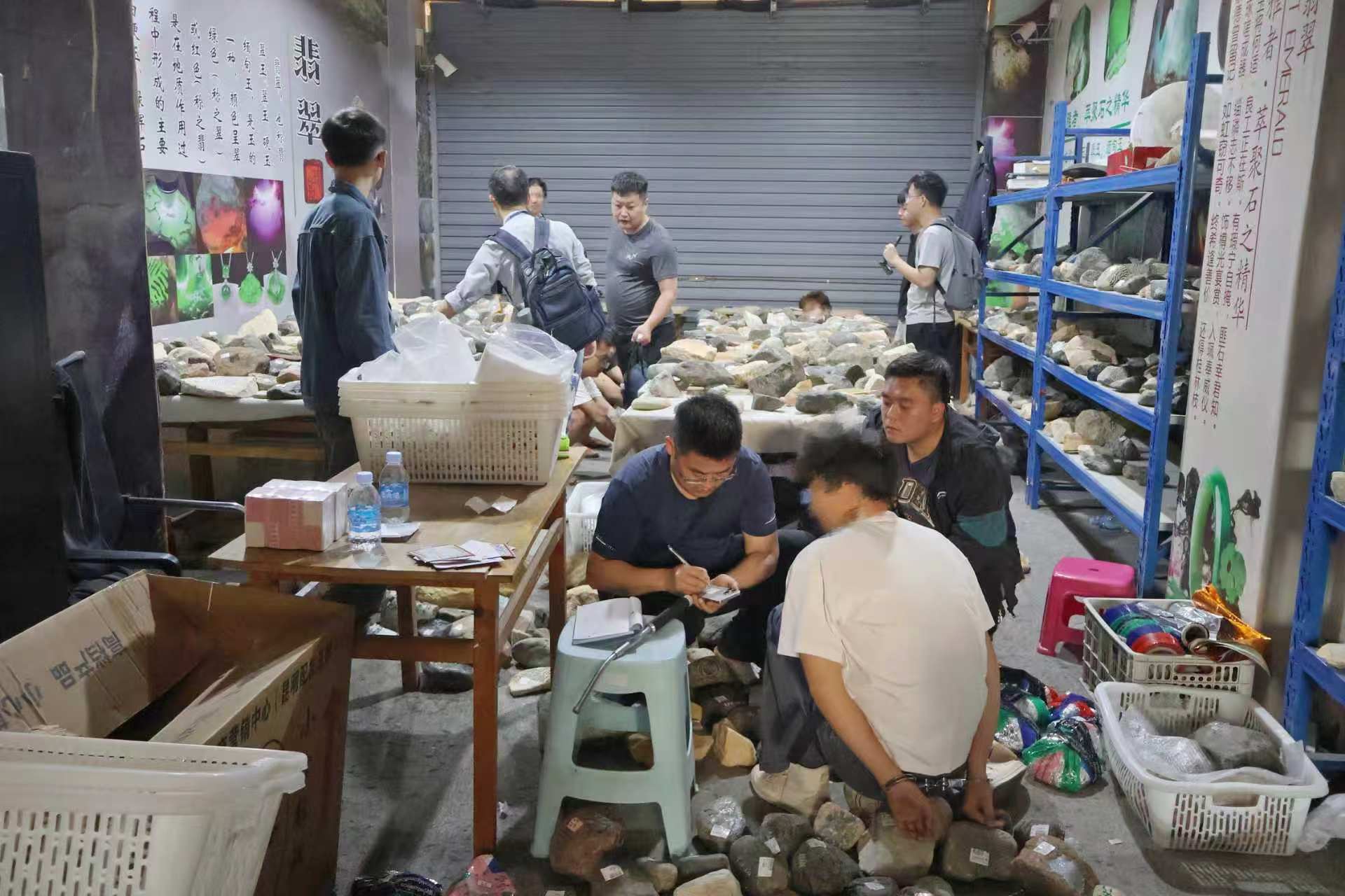 粵警打掉一批「翡翠直播帶貨」詐騙犯罪團夥 涉案金額超3500萬元