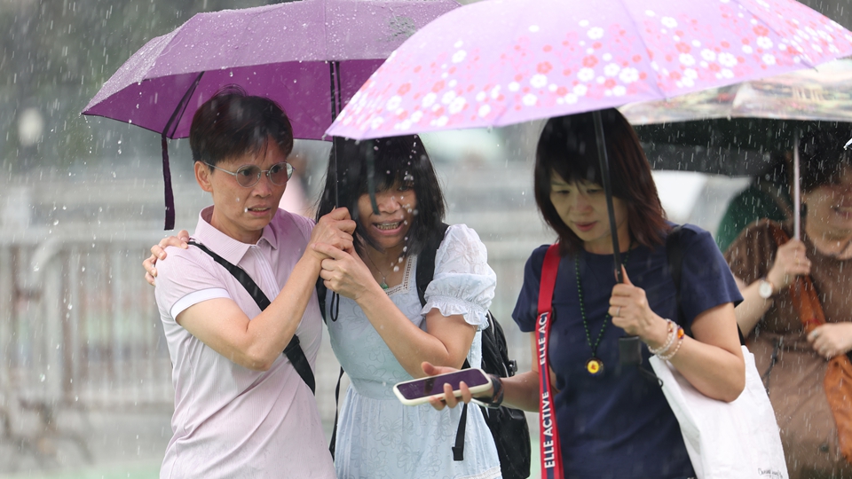 7月總雨量較正常高逾一倍  梁榮武：全球暖化影響令大氣層水分增加