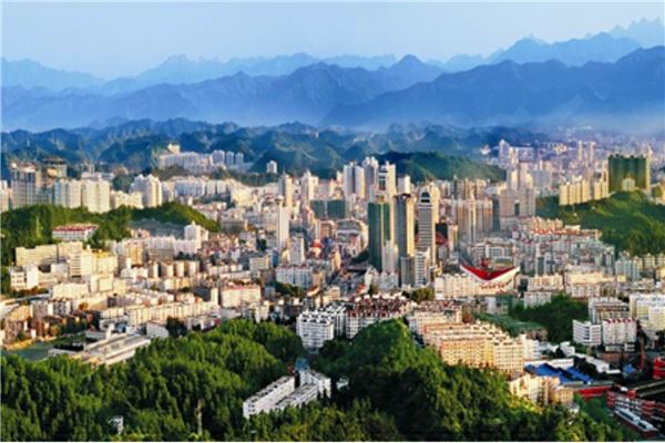 王永輝現場調度數字城市平台建設 以數智化升級十堰城市風險治理能力