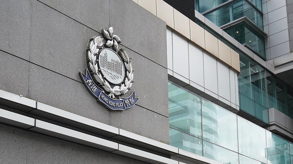 東涌巴士撞電單車 巴士司機涉危駕被捕