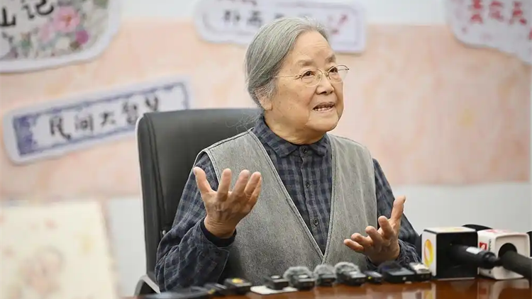 蔡皋領取國際安徒生獎 系插畫獎項60年來首位中國畫家