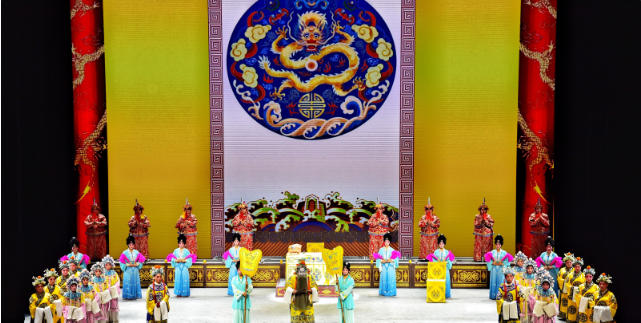 秦腔聲韻醉梨城！安萬秦腔藝術團庫爾勒開啟十天大戲展演