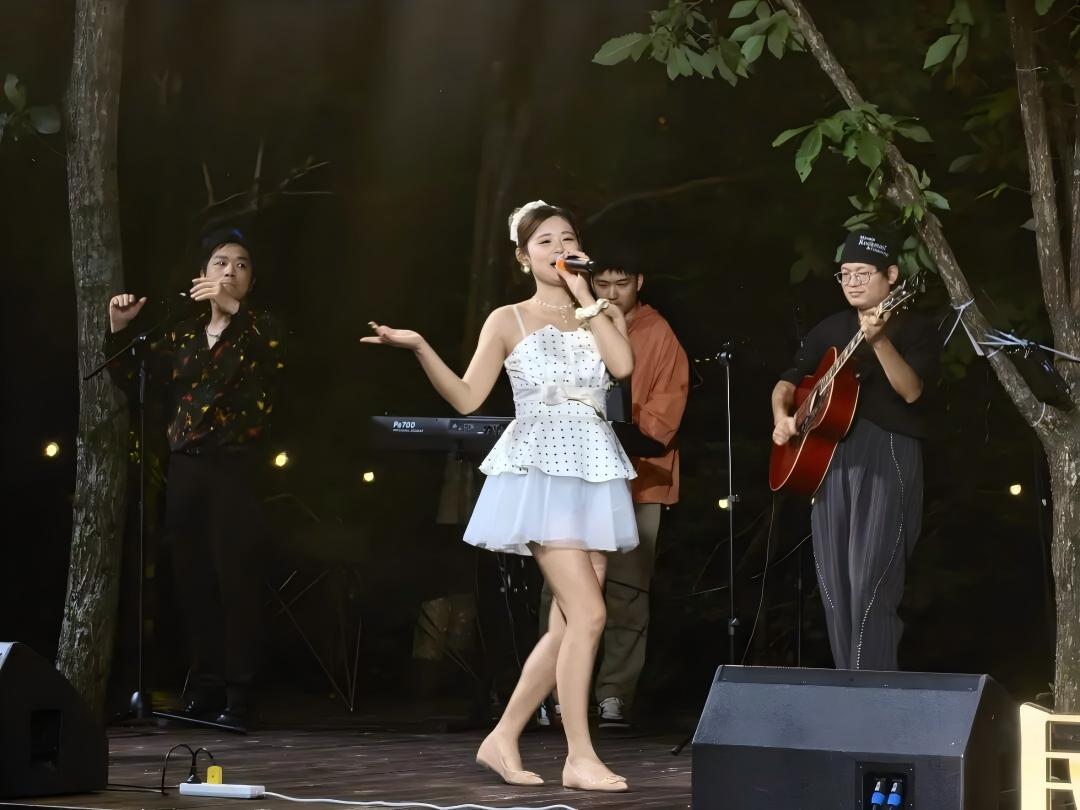 盤活集鎮閒置空間 神農架打造特色夜間休閒場景激活夏日夜間消費