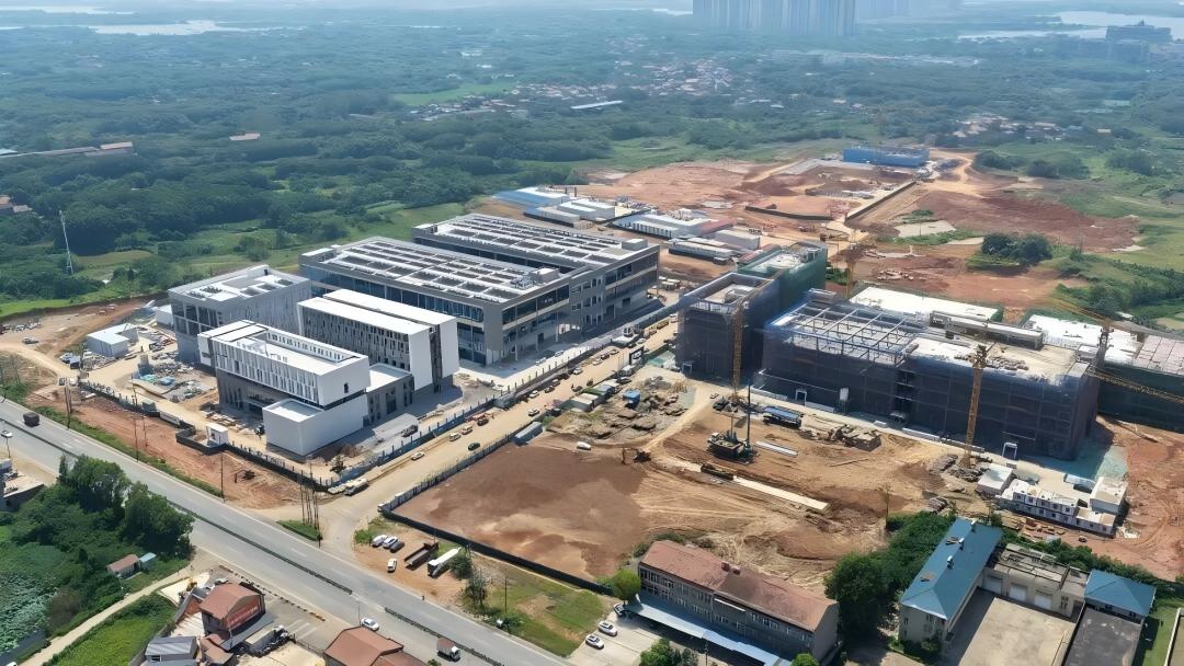 武漢萬芯達光電製造產業園落地紅蓮湖開工 助力鄂州構建泛半導體產業發展高地