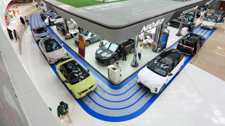 新能源汽車月度新車銷量佔比首超60%