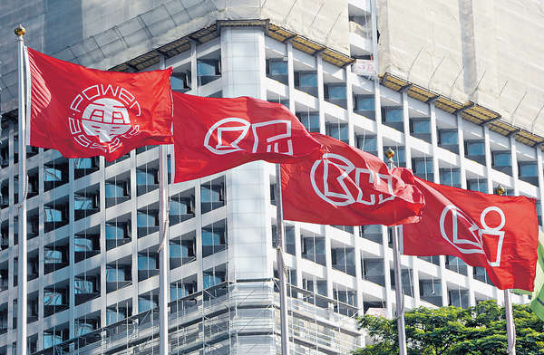 長和中期純利大增30倍 李澤鉅料營運環境仍充滿挑戰
