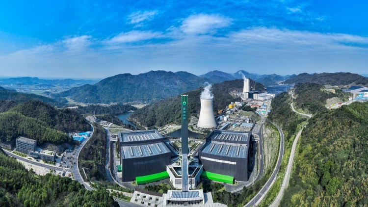 【財通AH】軍信股份再度遞表港交所！前五大客戶貢獻九成收入，公司貿易應收款走高