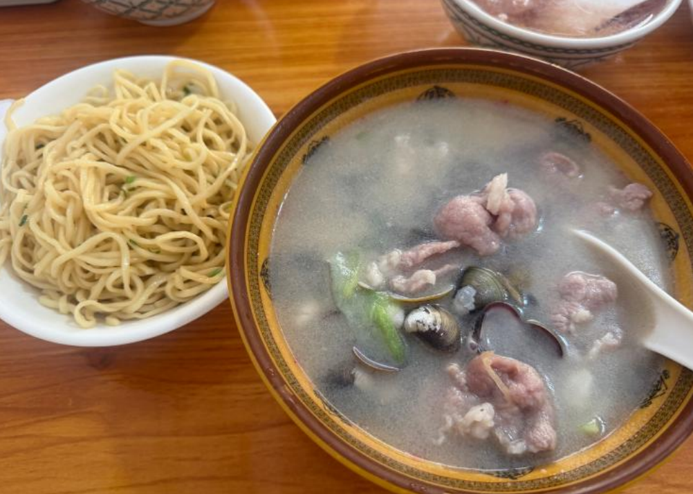 一碗腌面，一座圍屋：梅州人的「吃動平衡」