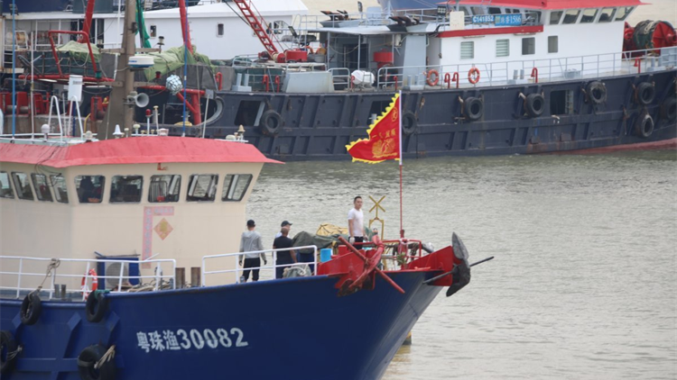南海開漁！珠海漁船拔錨追「鮮」